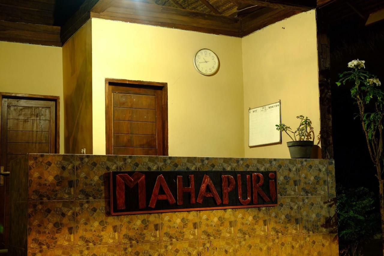 Отель Mahapuri Гили-Эйр Экстерьер фото